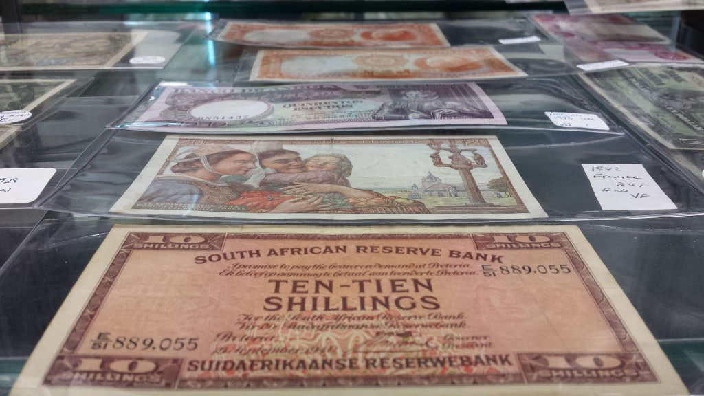 We are sellers and interested buyers of old foreign currency